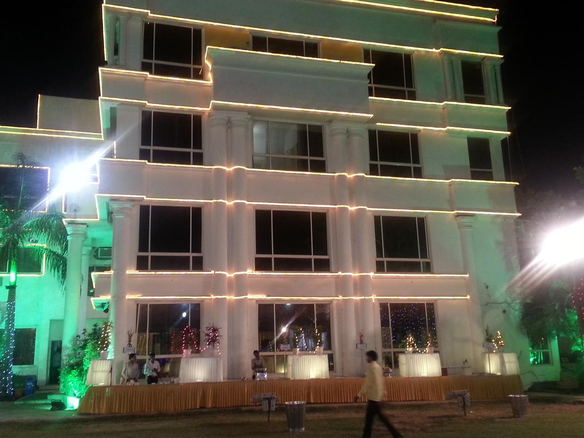 Sanskar Upvan Bhopal Exterior photo